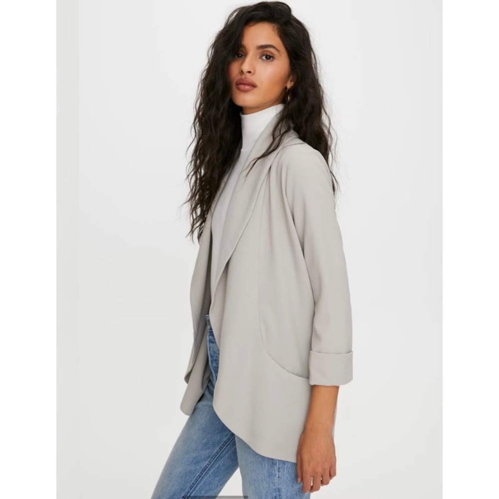 WILFRED | ARITZIA Women's 00 Chevalier Open Front Jacket Crete Gray Pockets